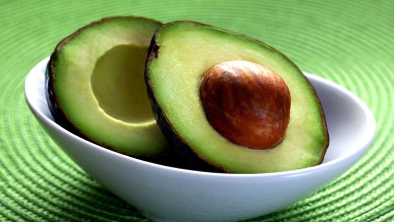 AVOCADO: beneficii, vitamine, calorii și rețete