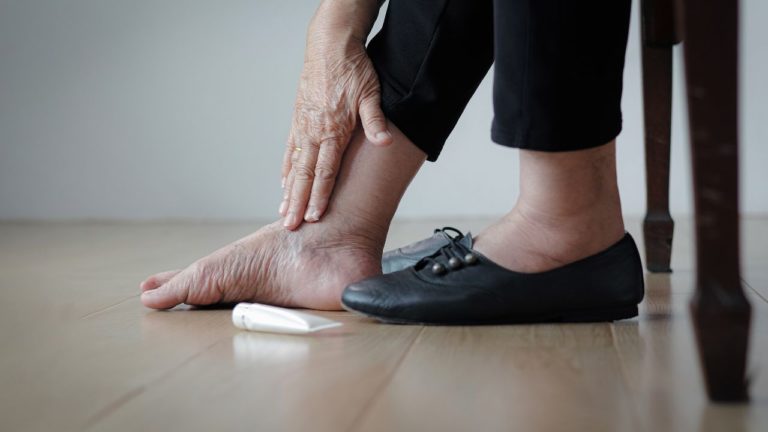 Piciorul diabetic. Cum să te îngrijești?