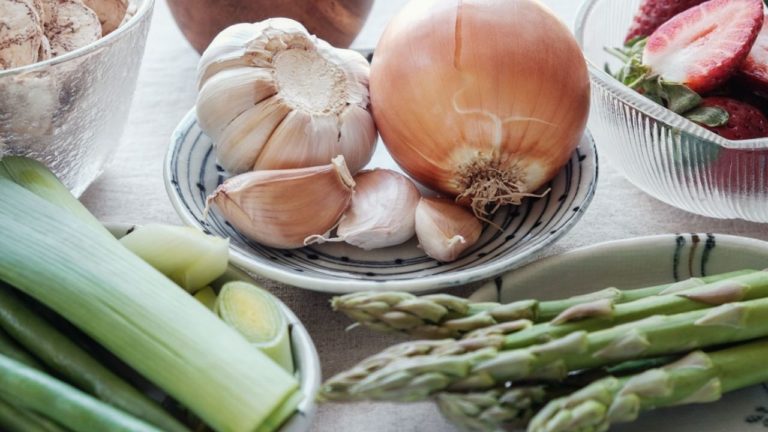 Prebiotice naturale: 8 alimente cu efect antiinflamator și antitumoral