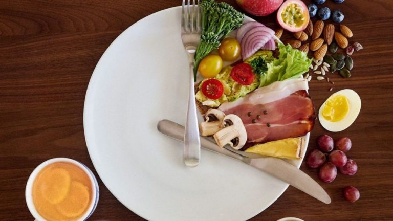 Dieta 16:8 sau fasting intermitent: planul exact ca sa slabesti sanatos