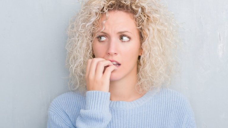 8 simptome de anxietate care te avertizează sa iei masuri