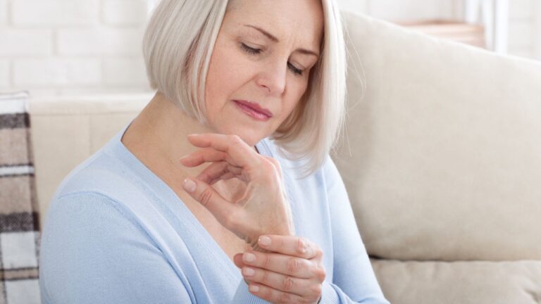 Osteopenia: trebuie să iei măsuri dacă nu ai osteoporoză?